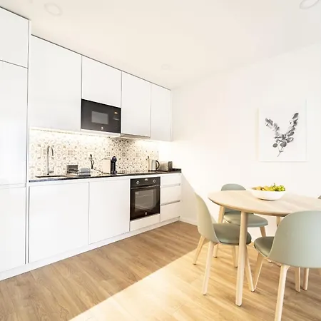 Forum By House And People