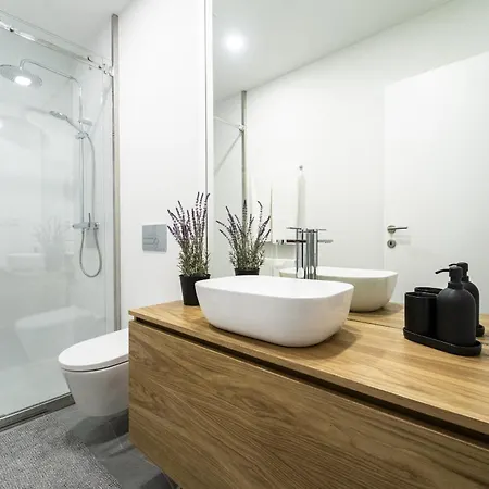 Forum By House And People Apartment *